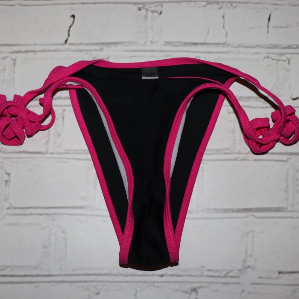 💖🖤 SHEIN Bikini Bottoms · Size Medium · Cheeky Cut · Pink & Black